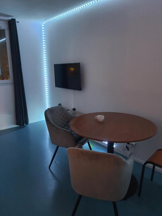 Studio Dans Residence Pour Location Courte Duree Et Etudiants Parking Gratuit Gières Eksteriør billede